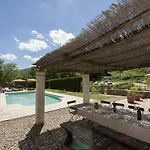 Villa Con Piscina, Sauna, Jacuzzi Chiocchio