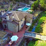 Con Piscina, Sauna, Jacuzzi Villa